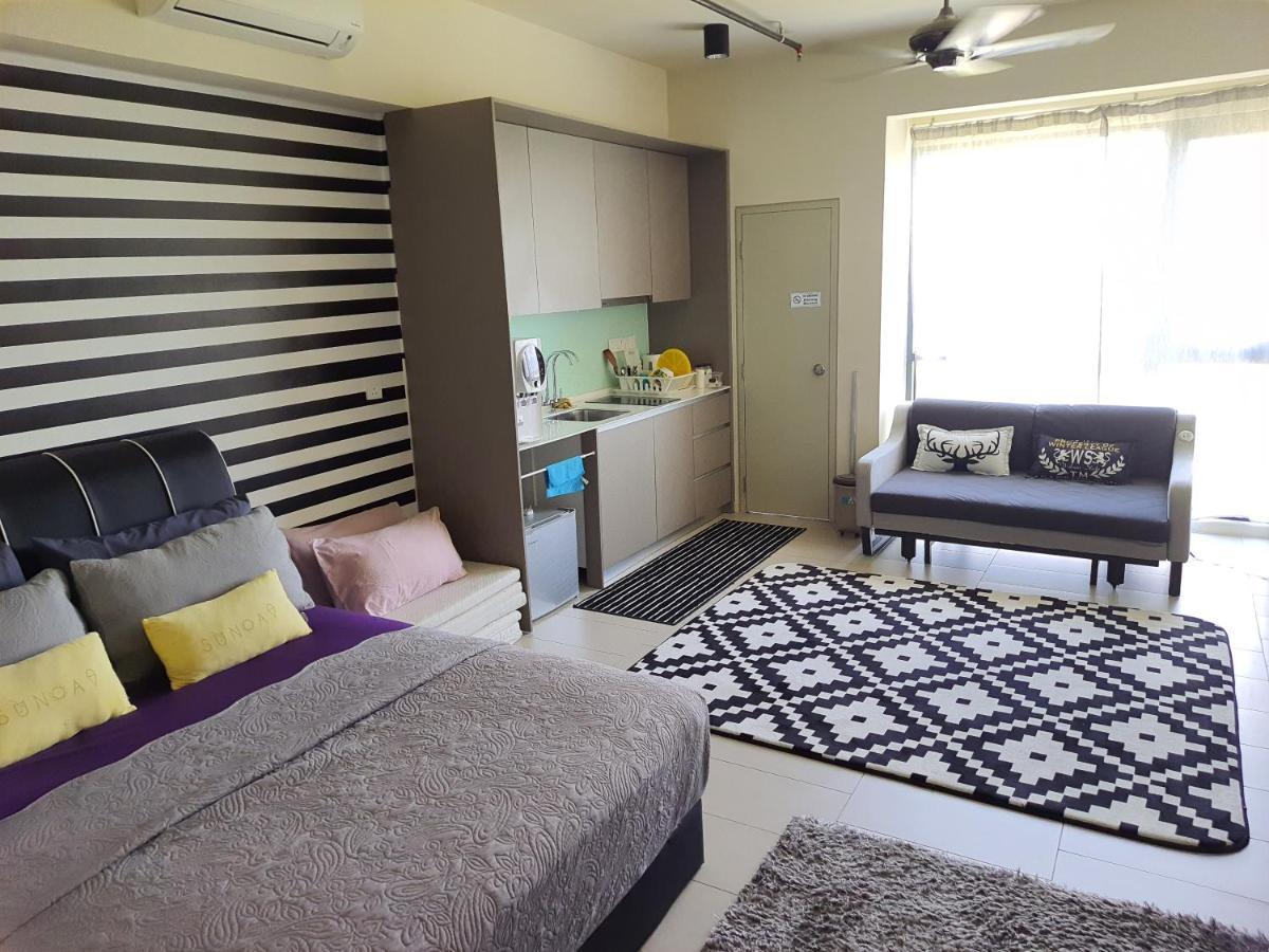 Mufasa Suites At Tamarind Suites With Wifi Netflix Coway Level 8 Сайберджая Экстерьер фото
