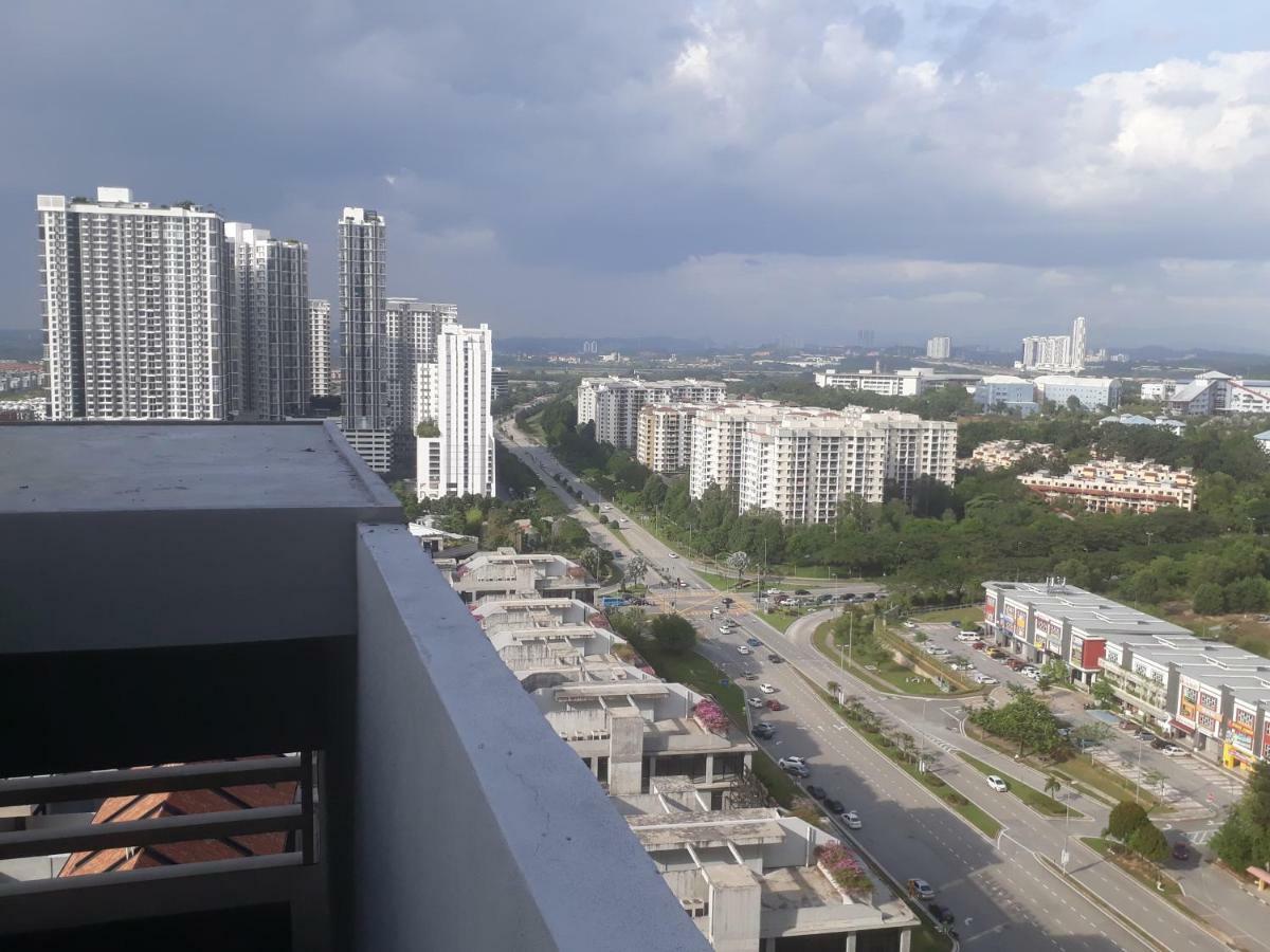 Mufasa Suites At Tamarind Suites With Wifi Netflix Coway Level 8 Сайберджая Экстерьер фото